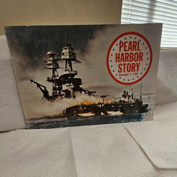 The Pearl Harbour Story 1975 edition - Picture 1 of 8